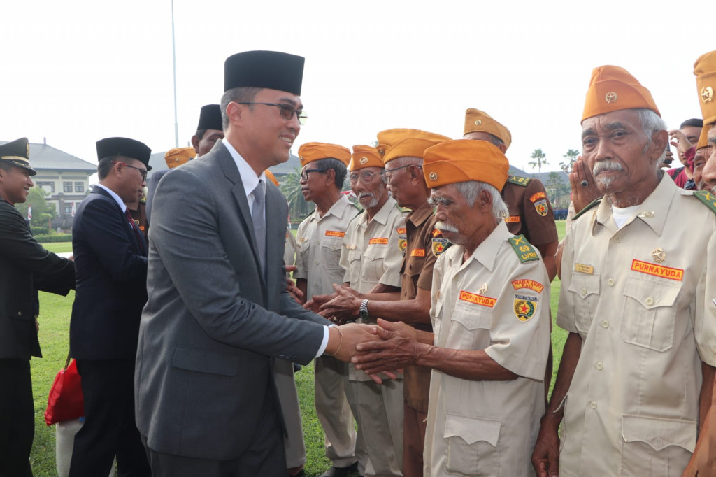 Upacara Peringatan Hari Pahlawan Ke-77 di Badung